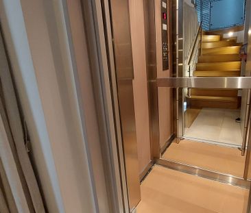 Ενοικίαση κατοικίας, 264 τ.μ., Παλαιά Φώκαια, 1.800 € - Photo 1