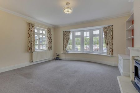 3 bedroom detached house to rent - Photo 3
