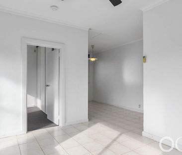 Open the Door to Effortless Living - Photo 4