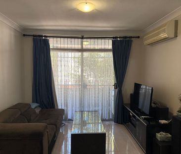 2 Bedrooms unit First Floor - Photo 3