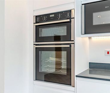 4 bedroom detached house to rent - Photo 4