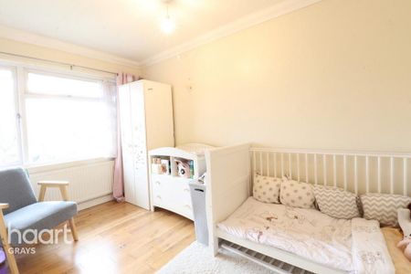 3 bedroom terraced house to rent - Photo 4