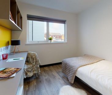 1 bedroom in a house share to rent - Photo 3