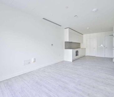 Westfield Avenue, Stratford, E20 - Photo 2