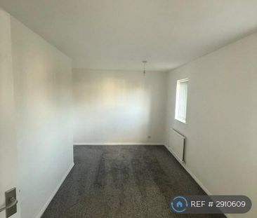 2 bedroom semi-detached house to rent - Photo 2