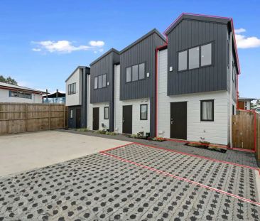 Modern Corner Townhouse in the Heart of Howick - Photo 3