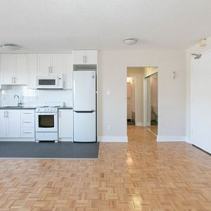 For Lease - 95 Lawton Boulevard Unit# B2, Toronto, Ontario - Photo 2