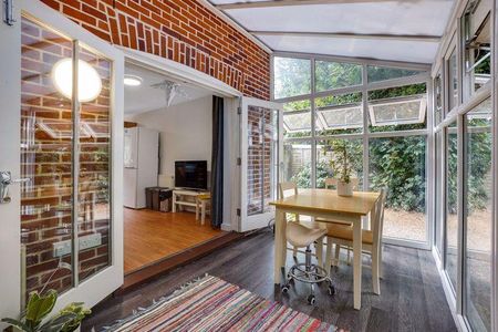 5 bedroom semi-detached house to rent - Photo 3