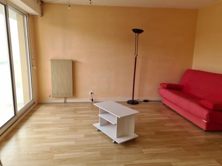 Location Appartement 1 pièce 31m² LE CREUSOT 71200 - Photo 3