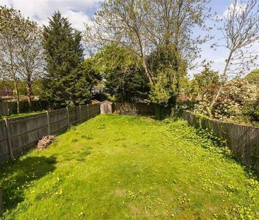 Blackacre Road, Theydon Bois, CM16 - Photo 6