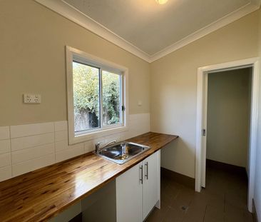 GEM ON GOULD - Photo 2