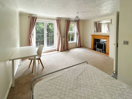 Paxton, Stoke Park, BS16 1WF - Photo 2