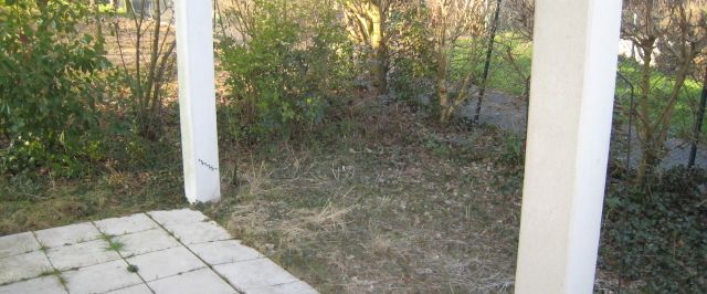 Rüdesheim: Moderne 2 ZKB mit Terrasse, EBK & neuem TL-Bad mit begehbarer Dusche, ... - Photo 1