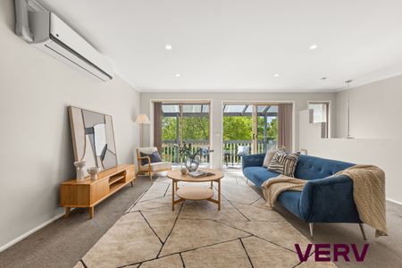 MODERN TOWNHOUSE WITH LEAFY OUTLOOK - Photo 2