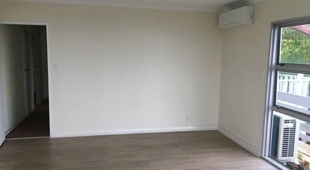 Great sea view, sunny, private, nice suburb - Photo 4