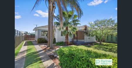 Modern Family Home With Shed & Large Yard - Photo 3