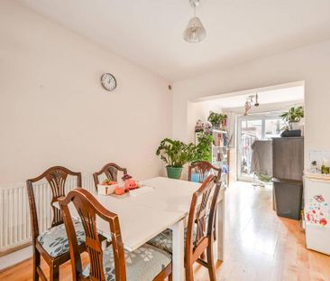 3 bedroom house to rent - Photo 3