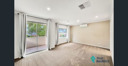 Massive Double Storey Home close to all amenities !! - Photo 3