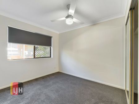 SPACIOUS 3 BEDROOM UNIT IN CHERMSIDE - Photo 3