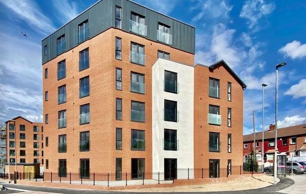 2 Bed Penthouse, Cross Green Lane, LS9 - Photo 1