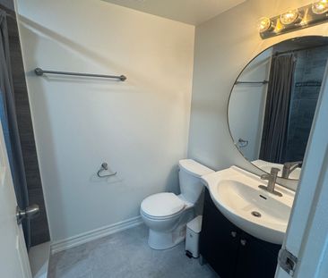 For Lease - 856 Krosno Boulevard Unit# Lower Unit, Pickering, Ontario - Photo 5