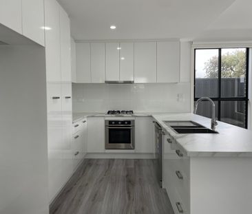 Perfect Townhouse To Call Home - **APPLY FOR THIS PROPERTY NOW** - Photo 4