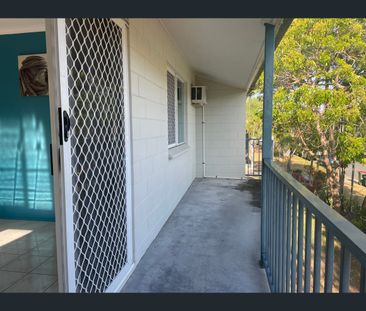 3/2 Coral Dr, Blacks Beach, Qld 4740 - Photo 4