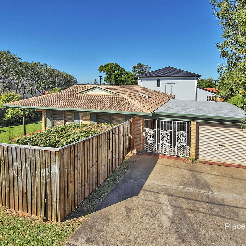 Spacious 3-Bedroom Home in the Heart of Robertson - Photo 1