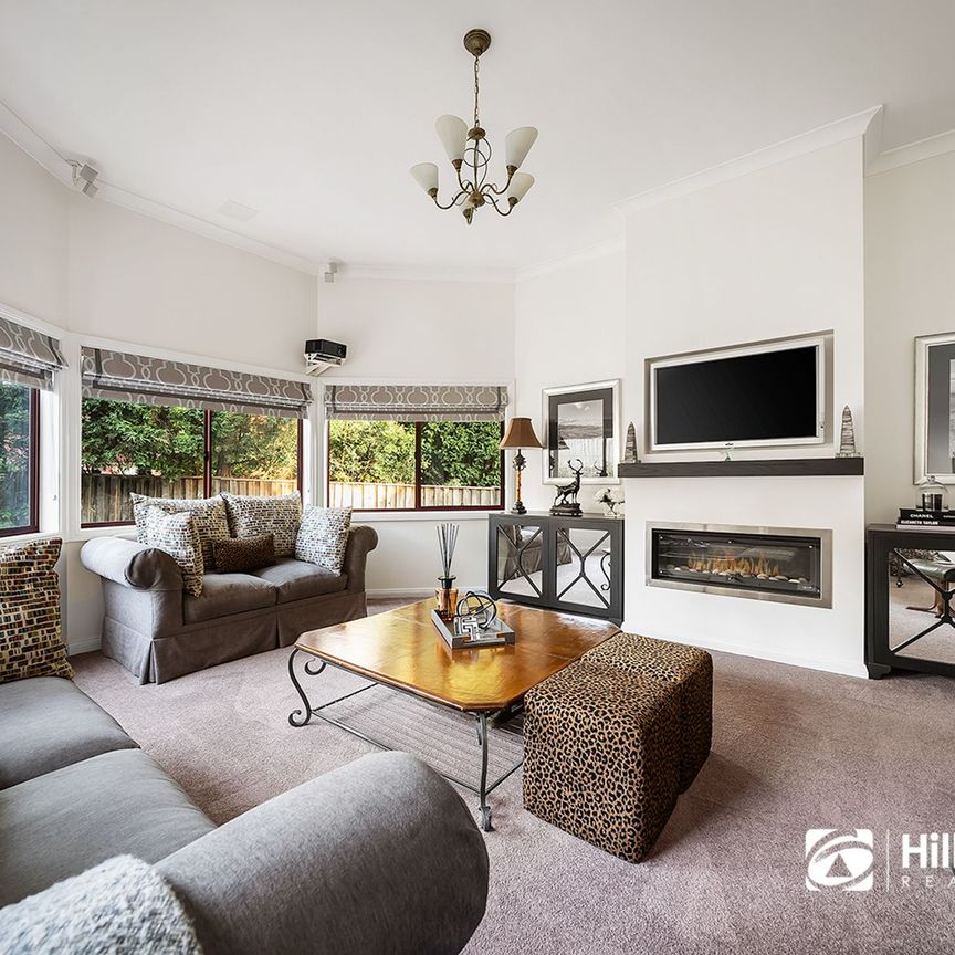 LUXURY LIVING - Photo 1