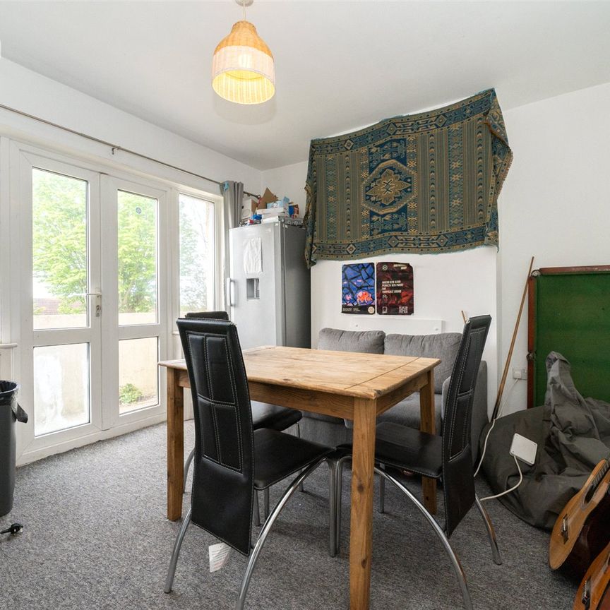 4 bedroom house to rent - Photo 1