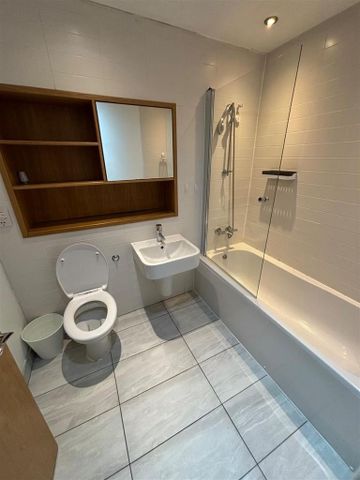 2 bedroom private hall to rent - Photo 5