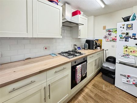 2 bedroom house to rent Amethyst Grove, Waterlooville, Hampshire, PO7 - Photo 4