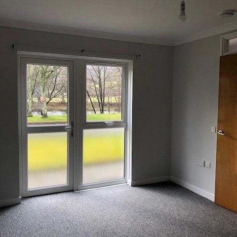 2 bedroom semi-detached bungalow to rent - Photo 1