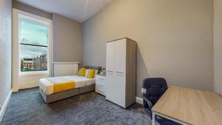 4 bedroom flat to rent - Photo 4