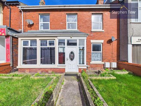1 bedroom ground floor flat to rent - Photo 5