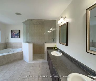 Detached Home For Lease | N9246351 - Photo 5