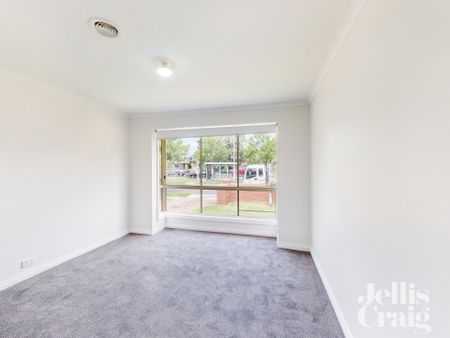 1/30 Bulla Road, Strathmore - Photo 4