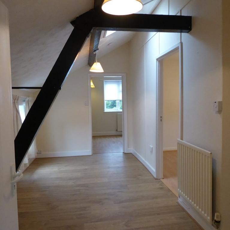 2 bedroom maisonette to rent - Photo 1