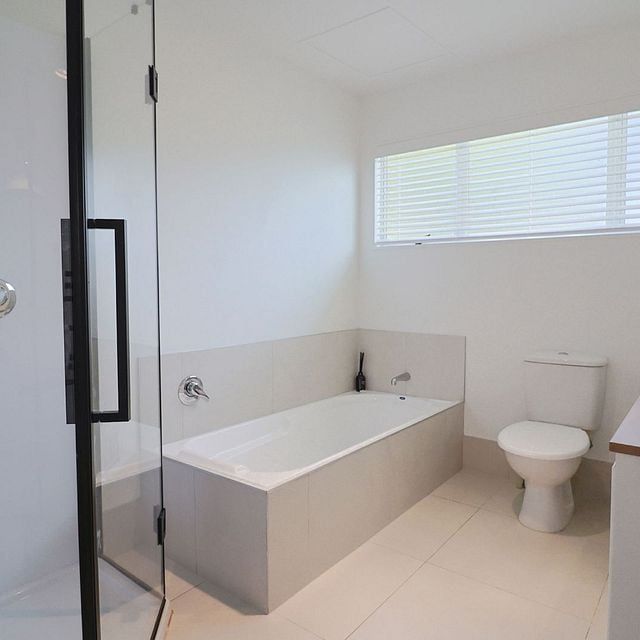 Large 3BR Home in Mangawhai - Photo 1