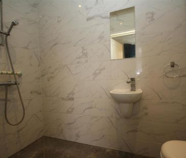 House share to rent - Photo 2