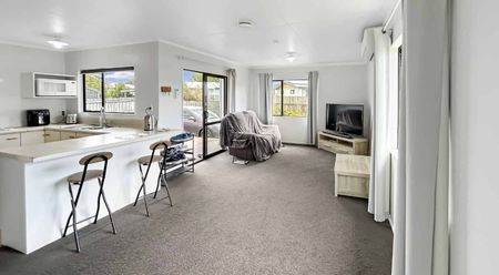 THREE BEDROOMS - Photo 2