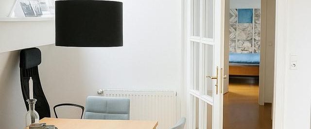 Modernisiert DG-Wohnung mit phantastischer Dachterrasse und Einbauküche in D‘dorf Grafenberg - Foto 1