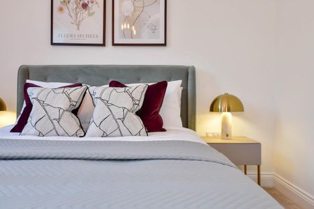 4 bedroom townhouse to rent - Photo 3