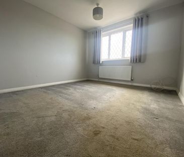 4 bedroom detached house to rent - Photo 4