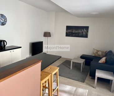 Location Appartement 2 pièces 49m² NIMES 30000 - Photo 2