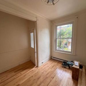5156 Érables, Appartement 3.5 lumineux dans le Plateau - Photo 2