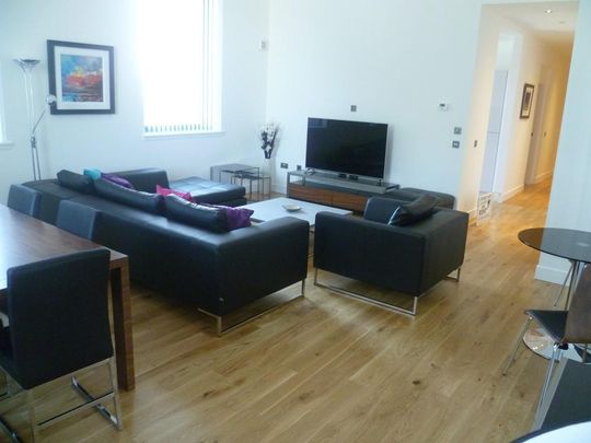 2 bedroom flat to rent - Photo 1