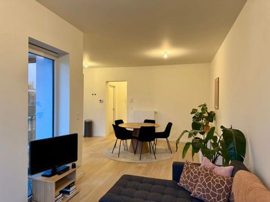 Appartement te huur - Photo 1