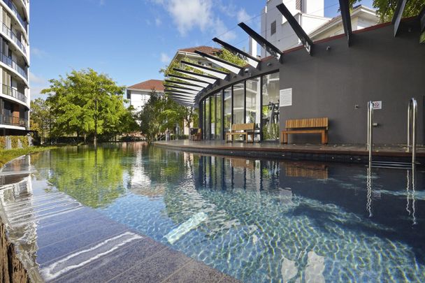 2 BEDROOM IN GREAT LOCATION - Photo 1