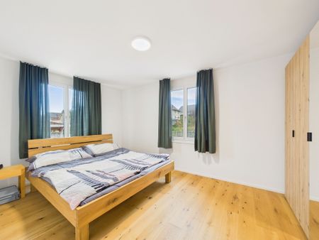 Exclusive 4.5-room apartment in Lömmenschwil New construction 2023 with high living comfort - Photo 5